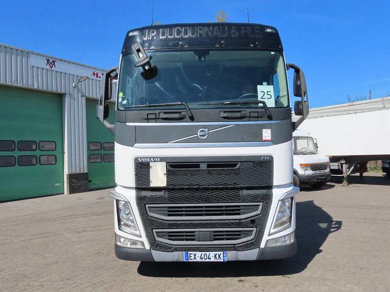 Volvo FH 460 YV2RTY0A3JB867622, FRIGO, 2X FUEL TANK, frigo, EURO6 - Trekker: afbeelding 3 Volvo FH 460 YV2RTY0A3JB867622, FRIGO, 2X FUEL TANK, frigo, EURO6 - Trekker: afbeelding 3