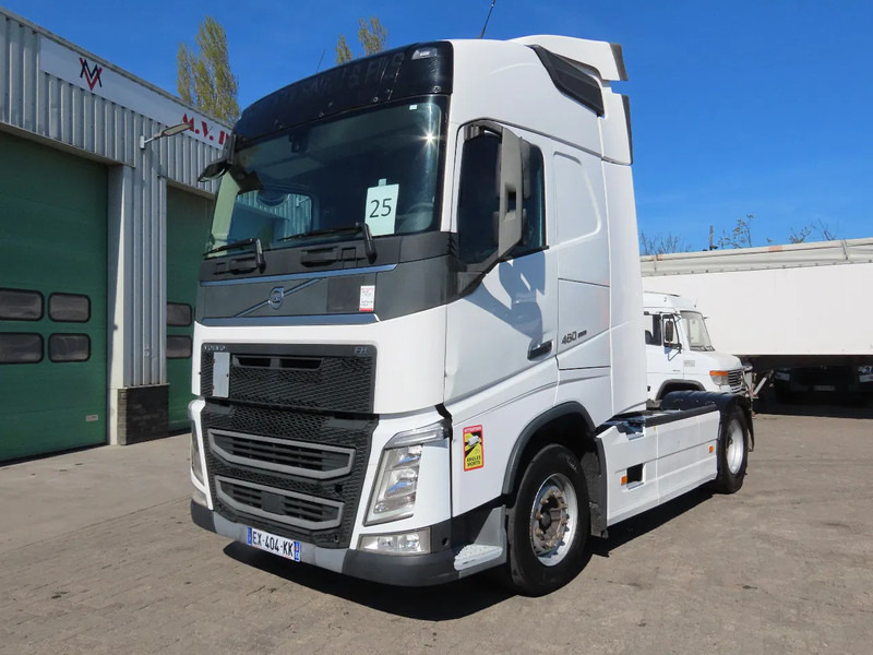 Volvo FH 460 YV2RTY0A3JB867622, FRIGO, 2X FUEL TANK, frigo, EURO6 - Trekker: afbeelding 2 Volvo FH 460 YV2RTY0A3JB867622, FRIGO, 2X FUEL TANK, frigo, EURO6 - Trekker: afbeelding 2