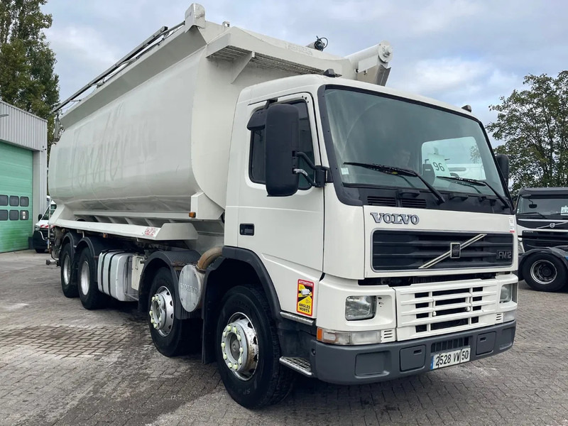 Volvo FM 12.380 8X4 SILO AUGER / AIR GREAT CONDITION / fully serviced! - Tankwagen: afbeelding 4 Volvo FM 12.380 8X4 SILO AUGER / AIR GREAT CONDITION / fully serviced! - Tankwagen: afbeelding 4