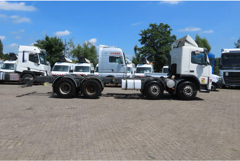 Volvo FM 12.380 8x4 FULL SPRING. 100% condition! - Chassis vrachtwagen: afbeelding 5 Volvo FM 12.380 8x4 FULL SPRING. 100% condition! - Chassis vrachtwagen: afbeelding 5