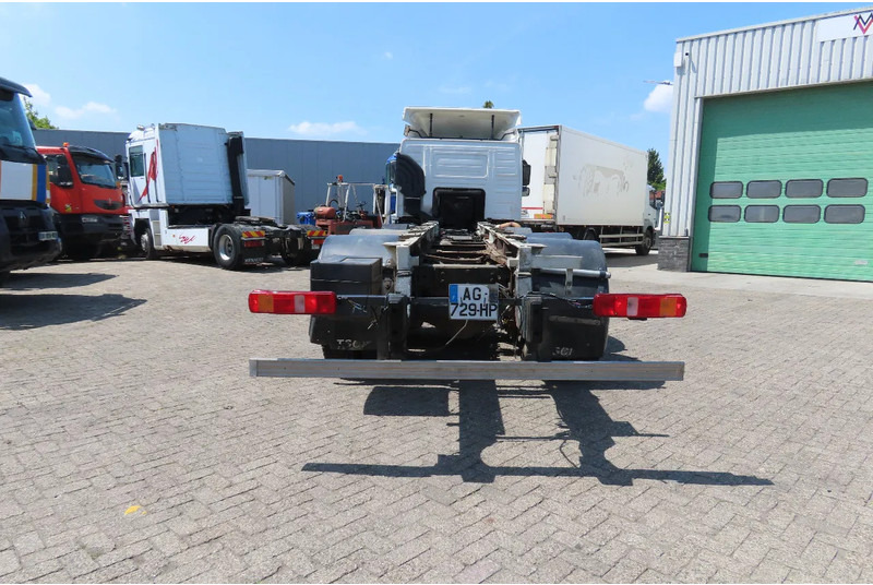 Volvo FM 380 8x4 FULL SPRING. 100% condition! - Chassis vrachtwagen: afbeelding 5 Volvo FM 380 8x4 FULL SPRING. 100% condition! - Chassis vrachtwagen: afbeelding 5