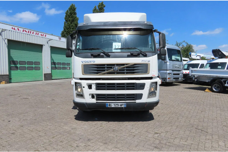 Volvo FM 380 8x4 FULL SPRING. 100% condition! - Chassis vrachtwagen: afbeelding 2 Volvo FM 380 8x4 FULL SPRING. 100% condition! - Chassis vrachtwagen: afbeelding 2