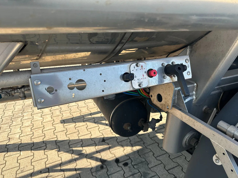 Leasing Feldbinder FOOD / LEVENSMIDDELEN / LEBENSMITTEL / 33.500L / 3-COMP / PUMP / NL-trailer / APK: 05-2026 Feldbinder FOOD / LEVENSMIDDELEN / LEBENSMITTEL / 33.500L / 3-COMP / PUMP / NL-trailer / APK: 05-2026: afbeelding 20