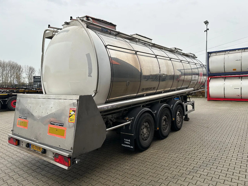 Feldbinder FOOD / LEVENSMIDDELEN / LEBENSMITTEL / 33.500L / 3-COMP / PUMP / NL-trailer / APK: 05-2026 - Tankoplegger: afbeelding 3 Feldbinder FOOD / LEVENSMIDDELEN / LEBENSMITTEL / 33.500L / 3-COMP / PUMP / NL-trailer / APK: 05-2026 - Tankoplegger: afbeelding 3