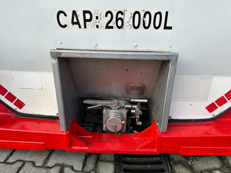 Opslagtank voor het vervoer van brandstoffen SINGAMAS 20FT ISO, 26.000L/1-COMP/3 BAFFELS/3 manholes, ADR inspectio valid till: 07/2025: afbeelding 8