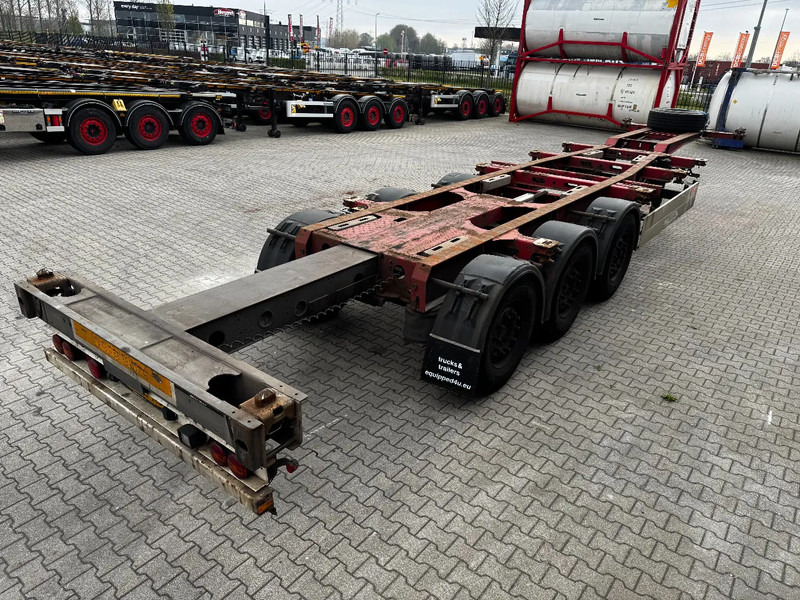 Schmitz Cargobull 40FT HC-chassis, disc, liftaxle, extendable at the rear, WITH WORK!!! - Containertransporter/ Wissellaadbak oplegger: afbeelding 3 Schmitz Cargobull 40FT HC-chassis, disc, liftaxle, extendable at the rear, WITH WORK!!! - Containertransporter/ Wissellaadbak oplegger: afbeelding 3