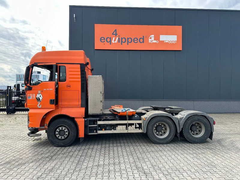 MAN TGX 26.480 6x4, MANUAL GEARBOX, ONLY CABIN DAMAGE, 231.000KM - Trekker: afbeelding 2 MAN TGX 26.480 6x4, MANUAL GEARBOX, ONLY CABIN DAMAGE, 231.000KM - Trekker: afbeelding 2