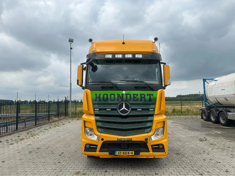 Mercedes-Benz Actros 2748 LS 6x2 BROKEN ENGINE - Trekker: afbeelding 5 Mercedes-Benz Actros 2748 LS 6x2 BROKEN ENGINE - Trekker: afbeelding 5