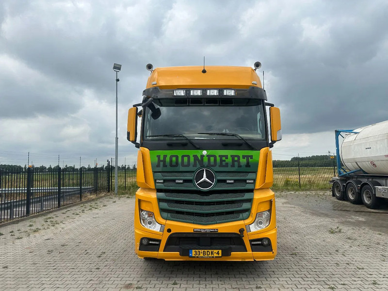 Mercedes-Benz Actros 2748 LS 6x2 BROKEN ENGINE - Trekker: afbeelding 5 Mercedes-Benz Actros 2748 LS 6x2 BROKEN ENGINE - Trekker: afbeelding 5
