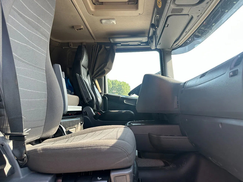 Leasing Scania R490 6x4, RETARDER, EURO-6, NIGHT-AIRCO, 1st axle: 9.000kg, NL-truck, APK: 12/2025 Scania R490 6x4, RETARDER, EURO-6, NIGHT-AIRCO, 1st axle: 9.000kg, NL-truck, APK: 12/2025: afbeelding 18