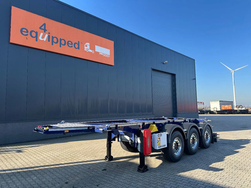 Van Hool NEW / DIRECT AVAILABLE 20FT ADR-CHASSIS, EMPTY WEIGHT: 3.300KG, DISCBRAKES, 3x available, ALU WHEELS - Containertransporter/ Wissellaadbak oplegger: afbeelding 1 Van Hool NEW / DIRECT AVAILABLE 20FT ADR-CHASSIS, EMPTY WEIGHT: 3.300KG, DISCBRAKES, 3x available, ALU WHEELS - Containertransporter/ Wissellaadbak oplegger: afbeelding 1