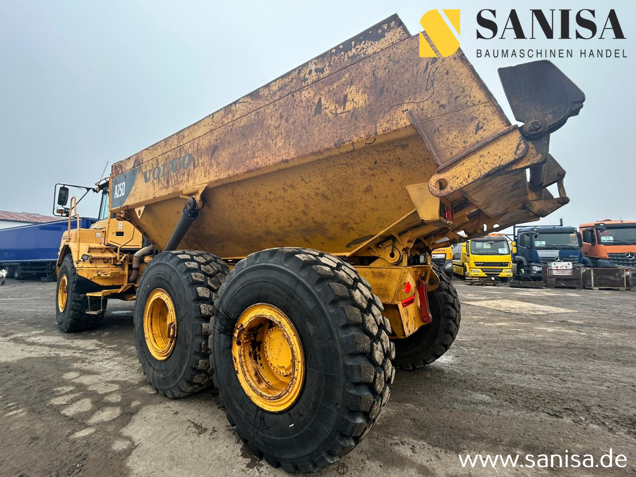 VOLVO A25D/Knickgelenkter Muldendumper /6x6 - Kiepwagen met knikbesturing: afbeelding 5 VOLVO A25D/Knickgelenkter Muldendumper /6x6 - Kiepwagen met knikbesturing: afbeelding 5