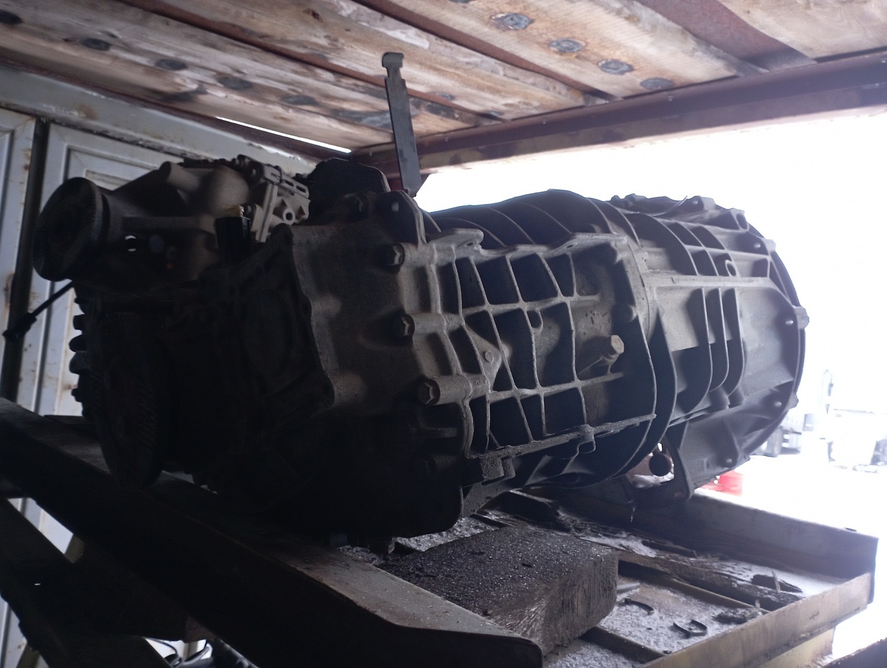 DAF XF105 - Versnellingsbak voor Chassis vrachtwagen: afbeelding 1 DAF XF105 - Versnellingsbak voor Chassis vrachtwagen: afbeelding 1