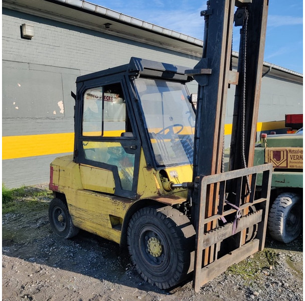 Caterpillar SE-300-15 - Diesel heftruck: afbeelding 1 Caterpillar SE-300-15 - Diesel heftruck: afbeelding 1