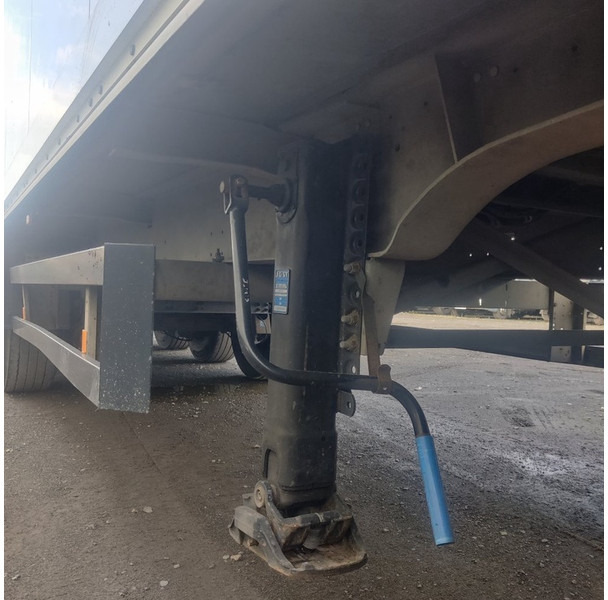 Schmitz Cargobull SKI 24 - Gesloten oplegger: afbeelding 5 Schmitz Cargobull SKI 24 - Gesloten oplegger: afbeelding 5