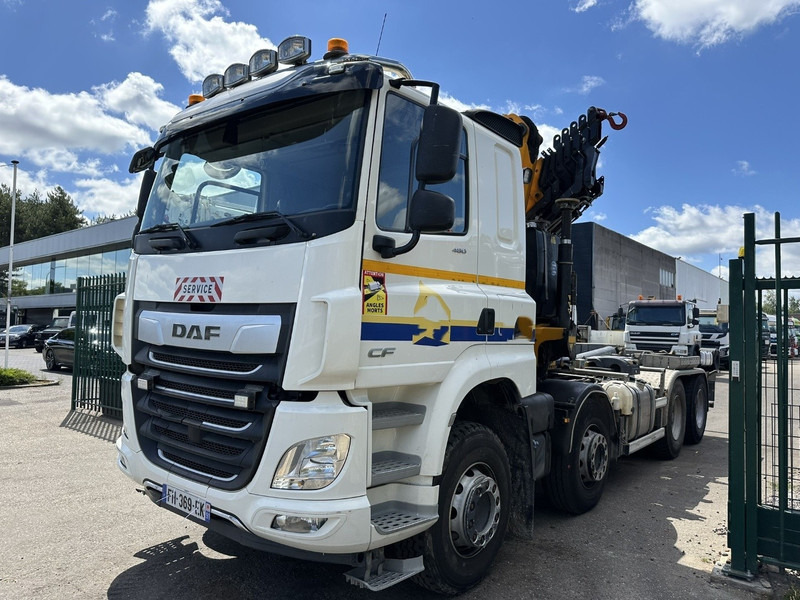 DAF CF 480 8x4 HOOKLIFT + CRANE (19m!) EFFER 205 / 6S + WINCH - RETARDER - *165.000km* - VERY NICE - Kraanwagen: afbeelding 3 DAF CF 480 8x4 HOOKLIFT + CRANE (19m!) EFFER 205 / 6S + WINCH - RETARDER - *165.000km* - VERY NICE - Kraanwagen: afbeelding 3