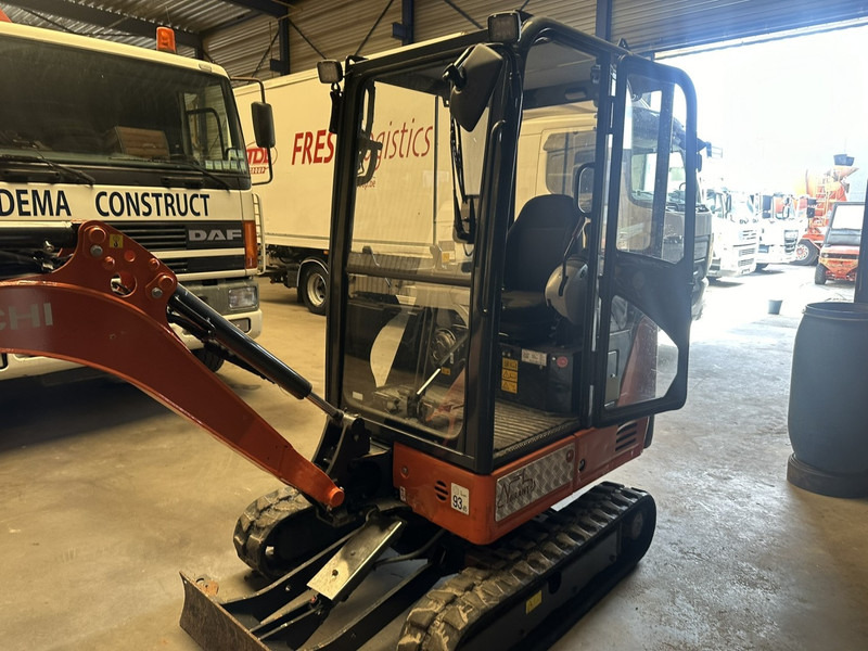 Hitachi ZAXIS ZX19-6 CR 1.9T - 1349H - CABINE - ADJUSTABLE TRACKS - EXTRA HYDR - QUICK HITCH - BE MACHINE - Minigraafmachine: afbeelding 5 Hitachi ZAXIS ZX19-6 CR 1.9T - 1349H - CABINE - ADJUSTABLE TRACKS - EXTRA HYDR - QUICK HITCH - BE MACHINE - Minigraafmachine: afbeelding 5