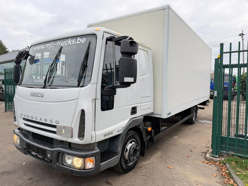 Iveco EUROCARGO 80E18 CLOSED BOX 6m00 x 2m49 x 2m37 - EURO 5 - *176.000km* - TAILLIFT - MANUAL - BE TRUCK - Bakwagen: afbeelding 3 Iveco EUROCARGO 80E18 CLOSED BOX 6m00 x 2m49 x 2m37 - EURO 5 - *176.000km* - TAILLIFT - MANUAL - BE TRUCK - Bakwagen: afbeelding 3