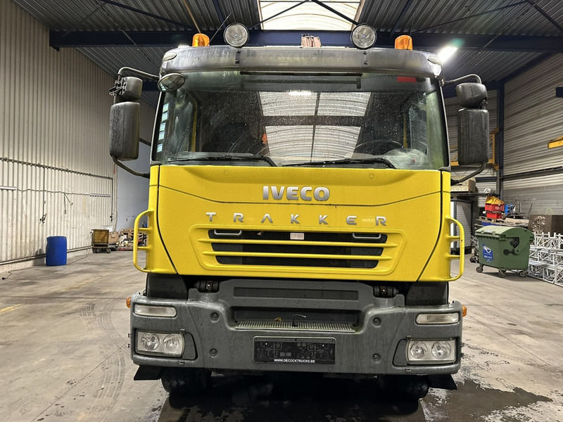 Iveco TRAKKER 350 6x4 HOOKLIFT + CRANE FASSI F120.22 (5/6 F) - *342.000km* - STEEL SPRING / BIG AXLES - AS TRONIC AUTOMATIC GEARBOX - Haakarmsysteem vrachtwagen, Kraanwagen: afbeelding 2 Iveco TRAKKER 350 6x4 HOOKLIFT + CRANE FASSI F120.22 (5/6 F) - *342.000km* - STEEL SPRING / BIG AXLES - AS TRONIC AUTOMATIC GEARBOX - Haakarmsysteem vrachtwagen, Kraanwagen: afbeelding 2