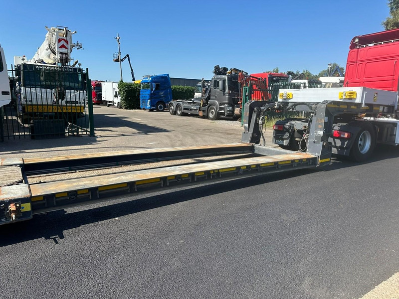 Kässbohrer LB2 48T - LOWBED - TIEFBETT / REMOVABLE NECK - ABNEHMBARE SCHWANENHALS - HYDR STEERING AXLES / LENKACHSEN - BPW - Dieplader oplegger: afbeelding 5 Kässbohrer LB2 48T - LOWBED - TIEFBETT / REMOVABLE NECK - ABNEHMBARE SCHWANENHALS - HYDR STEERING AXLES / LENKACHSEN - BPW - Dieplader oplegger: afbeelding 5