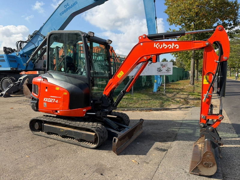 Kubota KX027-4 HAMMER LINES - *1860h* - HYDR QUICKHITCH - BLADE - CE - BE MACHINE - Minigraafmachine: afbeelding 1 Kubota KX027-4 HAMMER LINES - *1860h* - HYDR QUICKHITCH - BLADE - CE - BE MACHINE - Minigraafmachine: afbeelding 1