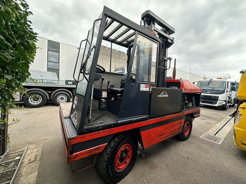 Linde S50 W SIDELOADER 5T - SEITENSTAPLER - 4 WAY FORKLIFT - COMBILIFT - CE - BE MACHINE - Zijlader: afbeelding 4 Linde S50 W SIDELOADER 5T - SEITENSTAPLER - 4 WAY FORKLIFT - COMBILIFT - CE - BE MACHINE - Zijlader: afbeelding 4
