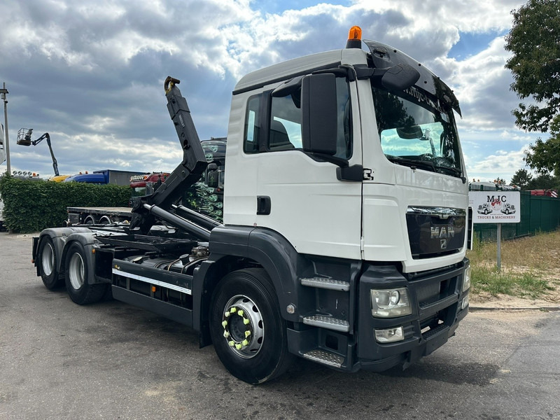 MAN TGS 28.360 6x2 HOOKLIFT 21T HIAB MULTILIFT XR21-S51 - LIFT AXLE - BE TRUCK - Haakarmsysteem vrachtwagen: afbeelding 1 MAN TGS 28.360 6x2 HOOKLIFT 21T HIAB MULTILIFT XR21-S51 - LIFT AXLE - BE TRUCK - Haakarmsysteem vrachtwagen: afbeelding 1