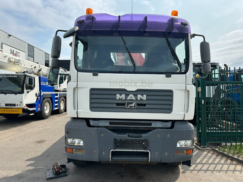 MAN TGS 33.440 6x4 TIPPER + CRANE FASSI F230 - 5x HYDR - 5/6 F Rotator - BIG AXLES HUB REDUCTION / STEEL SPRING - Kipper vrachtwagen, Kraanwagen: afbeelding 3 MAN TGS 33.440 6x4 TIPPER + CRANE FASSI F230 - 5x HYDR - 5/6 F Rotator - BIG AXLES HUB REDUCTION / STEEL SPRING - Kipper vrachtwagen, Kraanwagen: afbeelding 3
