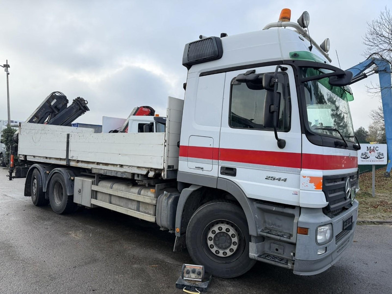 Mercedes-Benz ACTROS 2544 6x2 MP2 + CRANE ATLAS 165.2E (3x HYDR) - RADIO - *FULL AIR* - LIFT + STEERING AXLE - *299.000km* - PLATFORM 6m50 - Kraanwagen: afbeelding 2 Mercedes-Benz ACTROS 2544 6x2 MP2 + CRANE ATLAS 165.2E (3x HYDR) - RADIO - *FULL AIR* - LIFT + STEERING AXLE - *299.000km* - PLATFORM 6m50 - Kraanwagen: afbeelding 2