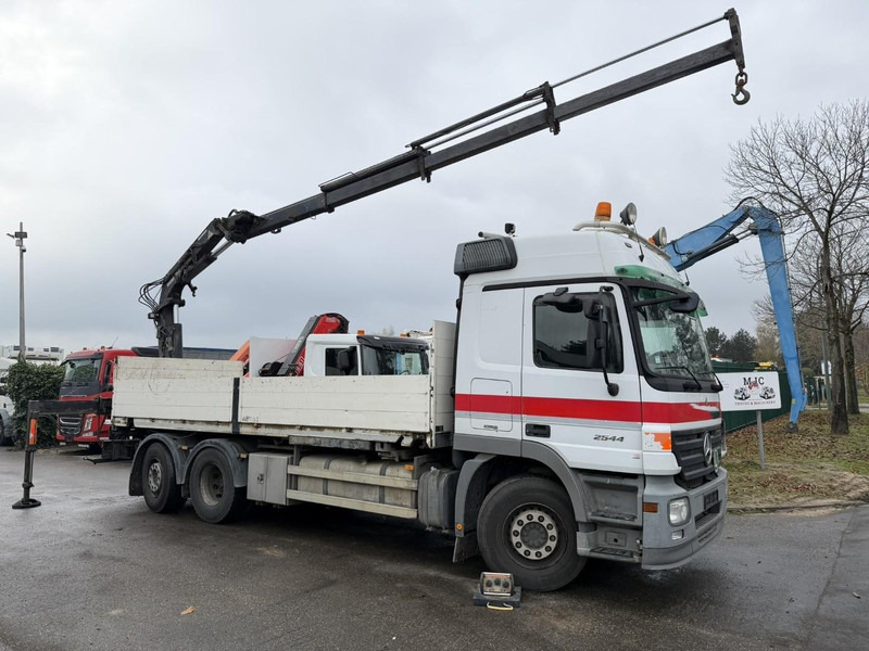 Mercedes-Benz ACTROS 2544 6x2 MP2 + CRANE ATLAS 165.2E (3x HYDR) - RADIO - *FULL AIR* - LIFT + STEERING AXLE - *299.000km* - PLATFORM 6m50 - Kraanwagen: afbeelding 1 Mercedes-Benz ACTROS 2544 6x2 MP2 + CRANE ATLAS 165.2E (3x HYDR) - RADIO - *FULL AIR* - LIFT + STEERING AXLE - *299.000km* - PLATFORM 6m50 - Kraanwagen: afbeelding 1