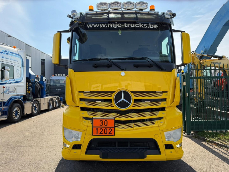 Mercedes-Benz ANTOS 2632 6x2 FUEL TANKER 16.000L - 4 COMP - DIESEL / PETROL - RETARDER - EURO 6 - LIFT / STEERING AXLE - *FULL AIR* - BE TRUCK - Tankwagen: afbeelding 2 Mercedes-Benz ANTOS 2632 6x2 FUEL TANKER 16.000L - 4 COMP - DIESEL / PETROL - RETARDER - EURO 6 - LIFT / STEERING AXLE - *FULL AIR* - BE TRUCK - Tankwagen: afbeelding 2