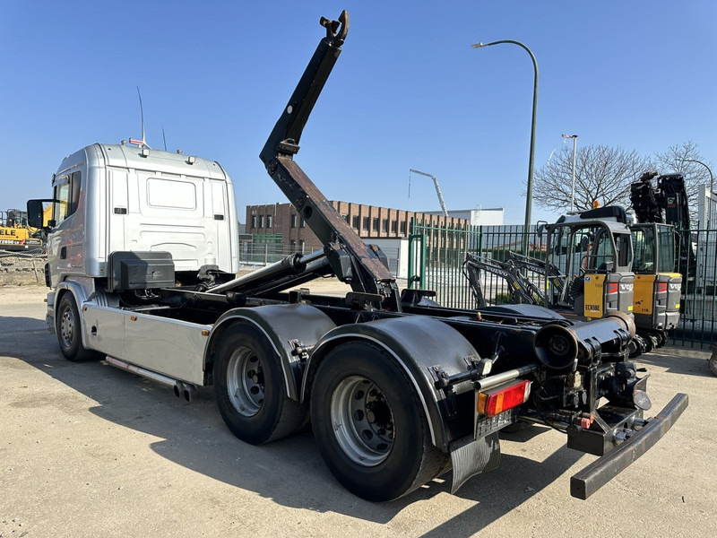 Scania 144G-530 V8 6x4 HOOKLIFT 20T MEILLER -VOL LUCHT - OPTI-CRUISE - CR19 SLAAPCABINE - Haakarmsysteem vrachtwagen: afbeelding 4 Scania 144G-530 V8 6x4 HOOKLIFT 20T MEILLER -VOL LUCHT - OPTI-CRUISE - CR19 SLAAPCABINE - Haakarmsysteem vrachtwagen: afbeelding 4