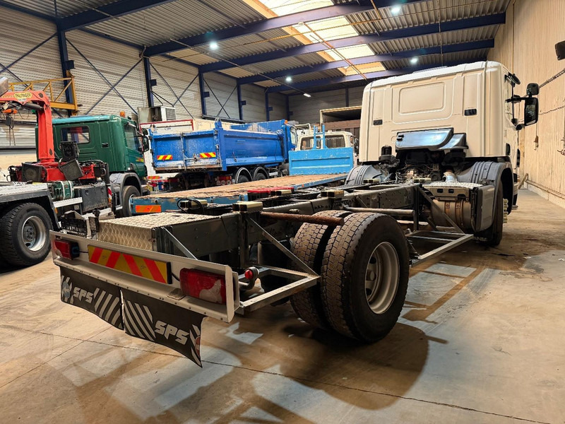 Scania P310 4x2 CHASSIS - ADR (ex tanker) - *322.000km* - AIR SUSPENSION - MANUAL - BE TRUCK - Chassis vrachtwagen: afbeelding 4 Scania P310 4x2 CHASSIS - ADR (ex tanker) - *322.000km* - AIR SUSPENSION - MANUAL - BE TRUCK - Chassis vrachtwagen: afbeelding 4