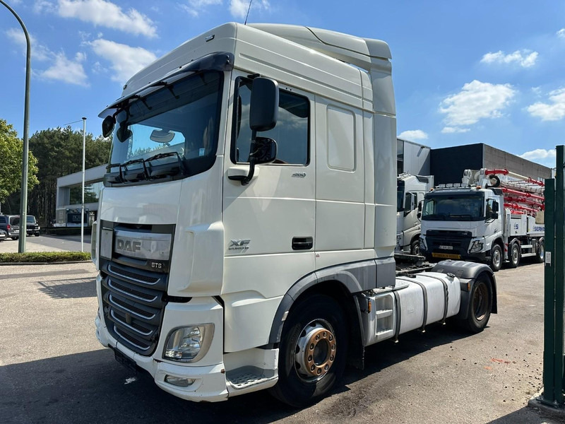 DAF XF 460 RETARDER + PTO HYDR - MX 13L - 460HP - SPACECAB - A/C - FRIGO - SPOILERS - EURO 6 - BE TRUCK - Trekker: afbeelding 3 DAF XF 460 RETARDER + PTO HYDR - MX 13L - 460HP - SPACECAB - A/C - FRIGO - SPOILERS - EURO 6 - BE TRUCK - Trekker: afbeelding 3