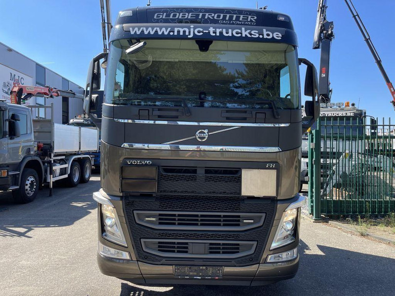 Volvo FH 460 ADR ACC + Dynamic Steering - I-park Cool - Lane Keeping Support - collision warning - leather - ... BE Truck - Trekker: afbeelding 2 Volvo FH 460 ADR ACC + Dynamic Steering - I-park Cool - Lane Keeping Support - collision warning - leather - ... BE Truck - Trekker: afbeelding 2