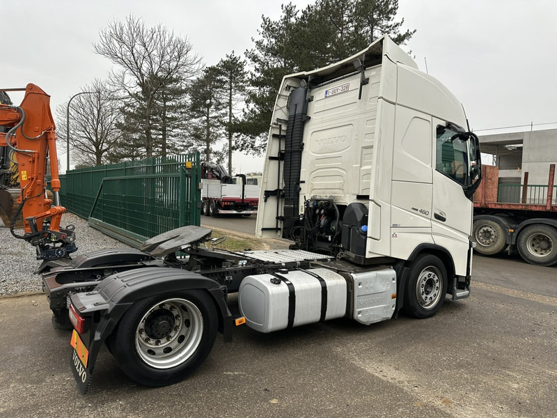 Volvo FH 460 MEGA LOWDECK - HEFSCHOTEL - 295/60R22.5 - FRIGO - SPOILERS - 2 TANKS - BE TRUCK - Trekker: afbeelding 5 Volvo FH 460 MEGA LOWDECK - HEFSCHOTEL - 295/60R22.5 - FRIGO - SPOILERS - 2 TANKS - BE TRUCK - Trekker: afbeelding 5