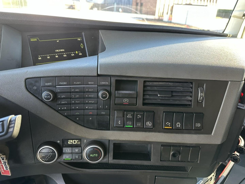 Kraanwagen Volvo FH 500 6X2 + CRANE PALFINGER PK16502 (2008) - EURO 6 - 473.357 KM - I-SHIFT - FRIGO - BE TRUCK: afbeelding 13 Kraanwagen Volvo FH 500 6X2 + CRANE PALFINGER PK16502 (2008) - EURO 6 - 473.357 KM - I-SHIFT - FRIGO - BE TRUCK: afbeelding 13