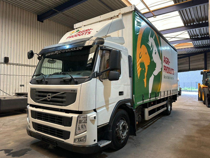Volvo FM 330 4x2 BOX 7m x 2m48 x 2m75 - 542.000km - EURO 5 - I SHIFT - 19T - A/C - LARGE TAILLIFT - Schuifzeilen vrachtwagen: afbeelding 3 Volvo FM 330 4x2 BOX 7m x 2m48 x 2m75 - 542.000km - EURO 5 - I SHIFT - 19T - A/C - LARGE TAILLIFT - Schuifzeilen vrachtwagen: afbeelding 3