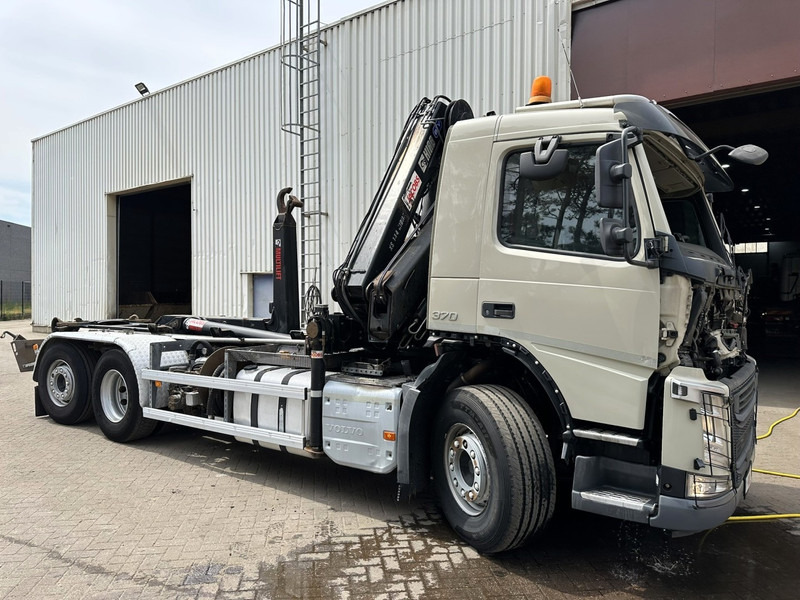 Volvo FM 370 6x2 HOOKLIFT 21T + CRANE HIAB 144 E-4 HIDUO - ENGINE / GEARBOX OK - CHASSIS OK - RUNNING + DRIVING - BE TRUCK - Haakarmsysteem vrachtwagen, Kraanwagen: afbeelding 3 Volvo FM 370 6x2 HOOKLIFT 21T + CRANE HIAB 144 E-4 HIDUO - ENGINE / GEARBOX OK - CHASSIS OK - RUNNING + DRIVING - BE TRUCK - Haakarmsysteem vrachtwagen, Kraanwagen: afbeelding 3