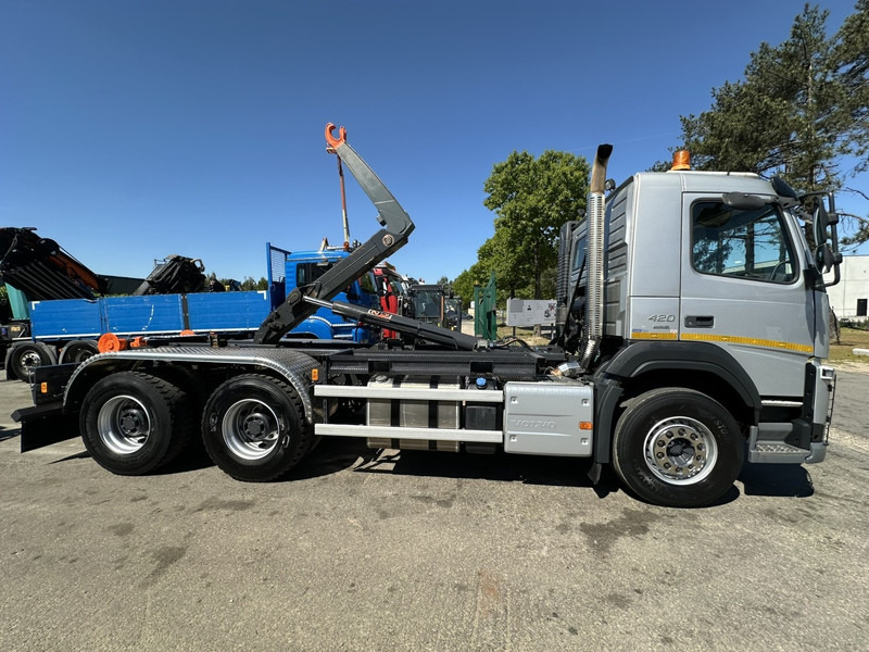 Volvo FM 420 6x4 AJK HOOKLIFT / HAAK 20T - 5760mm - WB 3m90 - *266.000km* - HUB REDUCTION / STEEL SUSPENSION - EURO 6 - BE TRUCK - Haakarmsysteem vrachtwagen: afbeelding 4 Volvo FM 420 6x4 AJK HOOKLIFT / HAAK 20T - 5760mm - WB 3m90 - *266.000km* - HUB REDUCTION / STEEL SUSPENSION - EURO 6 - BE TRUCK - Haakarmsysteem vrachtwagen: afbeelding 4