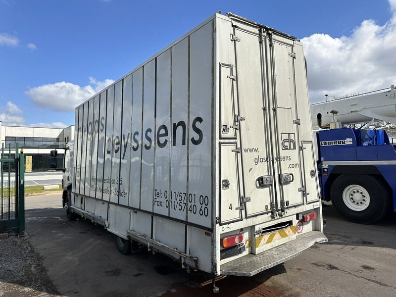 DAF LF 55.250 12T - GLASTRANSPORT / GLASRESTEEL - AIR SUSPENSION - EURO 4 - BELGIAN REGISTRATION - Vrachtwagen: afbeelding 5 DAF LF 55.250 12T - GLASTRANSPORT / GLASRESTEEL - AIR SUSPENSION - EURO 4 - BELGIAN REGISTRATION - Vrachtwagen: afbeelding 5