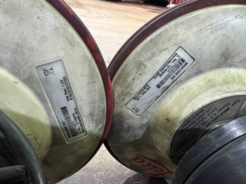 Leica Novatron MNS1250 GG GPS - Aanbouwdeel voor Bouwmachine: afbeelding 4 Leica Novatron MNS1250 GG GPS - Aanbouwdeel voor Bouwmachine: afbeelding 4