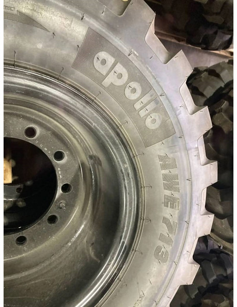 Apollo 1000 x 20 Set / 10.00 x 20: 4x2 Tyres - Banden en velgen voor Bouwmachine: afbeelding 3 Apollo 1000 x 20 Set / 10.00 x 20: 4x2 Tyres - Banden en velgen voor Bouwmachine: afbeelding 3