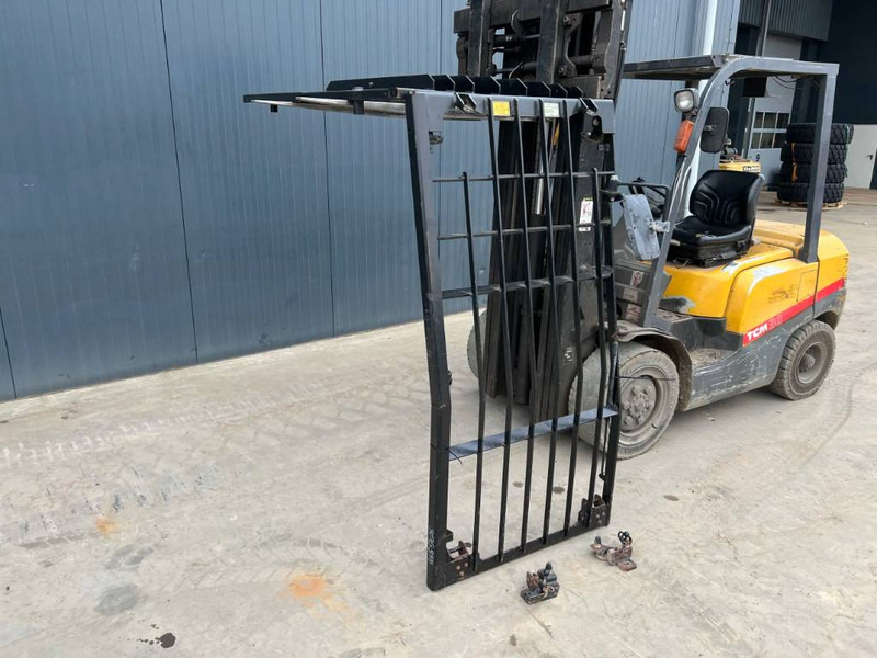 Cat 313D / M315D / 320D / 325D / 330D / 345C / 365C / - Cabine en interieur voor Bouwmachine: afbeelding 1 Cat 313D / M315D / 320D / 325D / 330D / 345C / 365C / - Cabine en interieur voor Bouwmachine: afbeelding 1