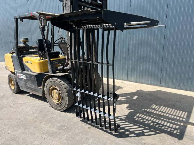 Cat 313E / 320F / 323E / 325F / 329E / 330F / 336E / 3 - Cabine en interieur voor Bouwmachine: afbeelding 2 Cat 313E / 320F / 323E / 325F / 329E / 330F / 336E / 3 - Cabine en interieur voor Bouwmachine: afbeelding 2