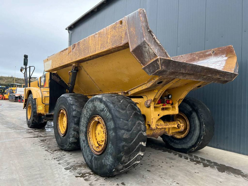 Cat 735B - Kiepwagen met knikbesturing: afbeelding 2 Cat 735B - Kiepwagen met knikbesturing: afbeelding 2