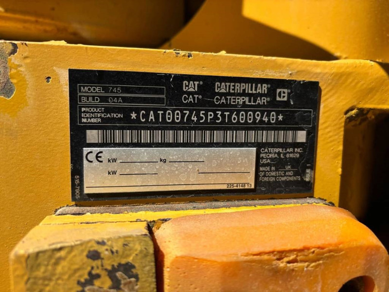Cat 745 04A - Kiepwagen met knikbesturing: afbeelding 4 Cat 745 04A - Kiepwagen met knikbesturing: afbeelding 4