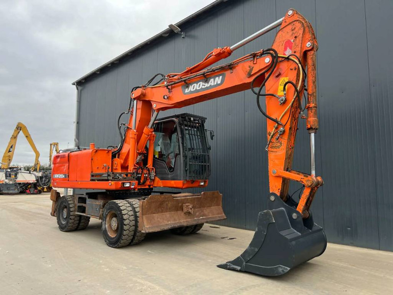 Doosan DX210W - Mobiele graafmachine: afbeelding 3 Doosan DX210W - Mobiele graafmachine: afbeelding 3