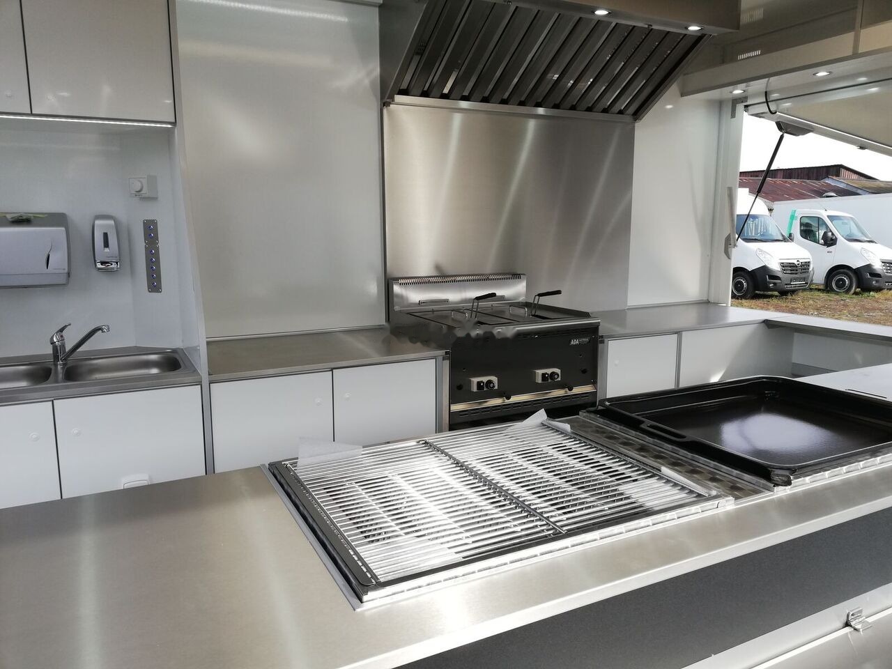 Nieuw Verkoopwagen Bannert ***NA ZAMÓWIENIE*** IMBISS: afbeelding 7 Nieuw Verkoopwagen Bannert ***NA ZAMÓWIENIE*** IMBISS: afbeelding 7