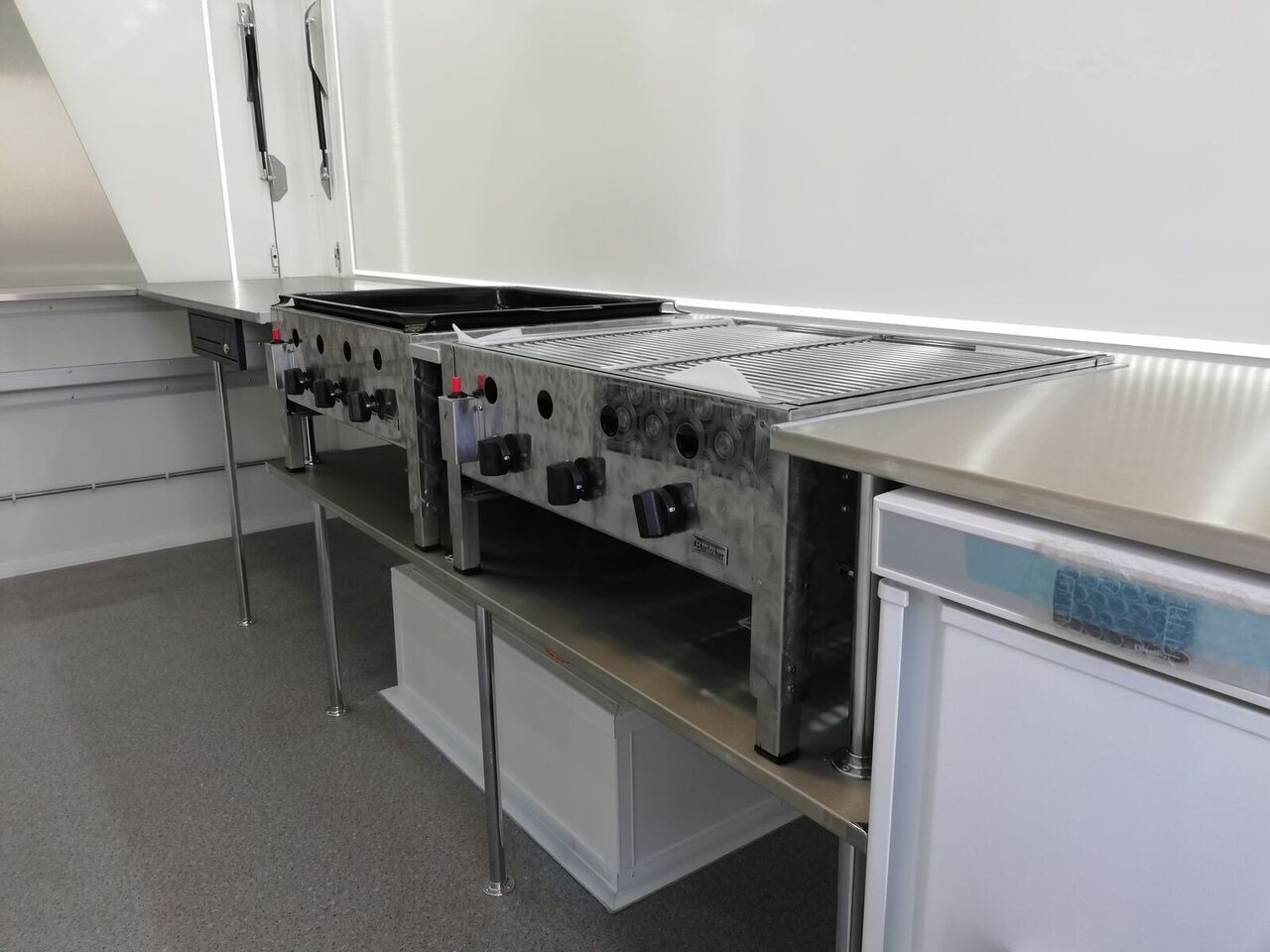 Nieuw Verkoopwagen Bannert ***NA ZAMÓWIENIE*** IMBISS: afbeelding 20 Nieuw Verkoopwagen Bannert ***NA ZAMÓWIENIE*** IMBISS: afbeelding 20